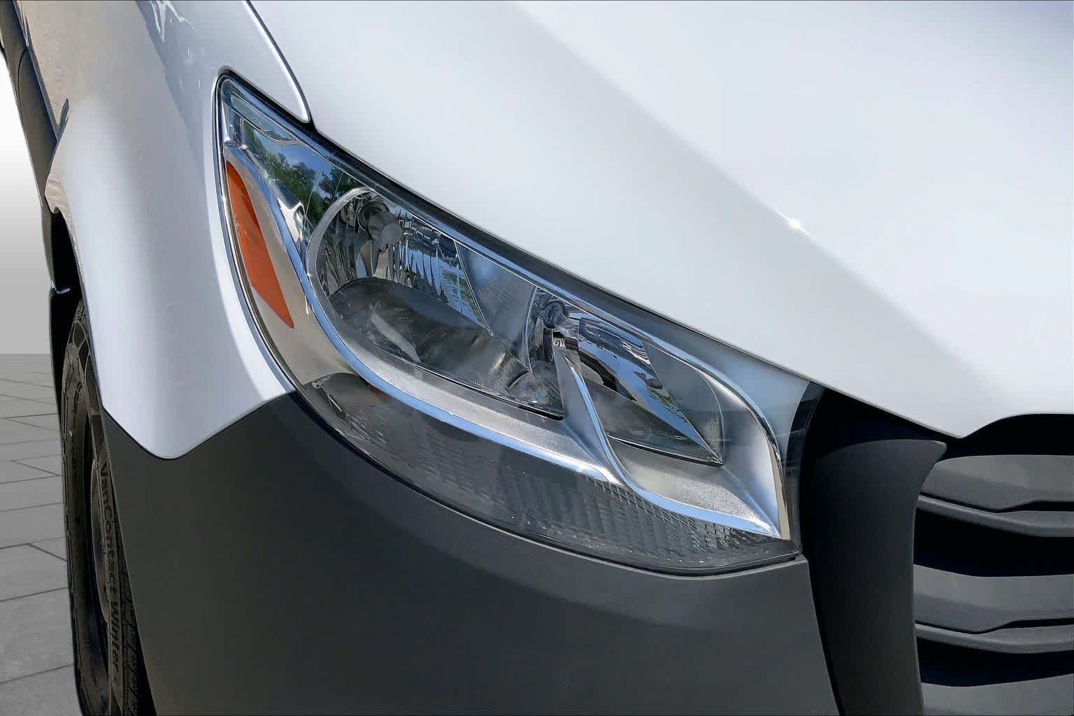 New 2026 Arctic White Mercedes-Benz  image 16