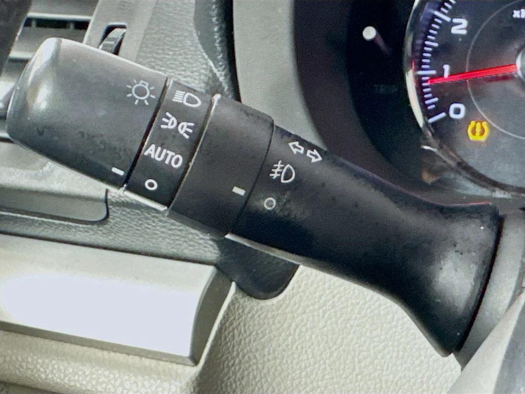 Used 2014 Gray Subaru 2.5i Touring image 12