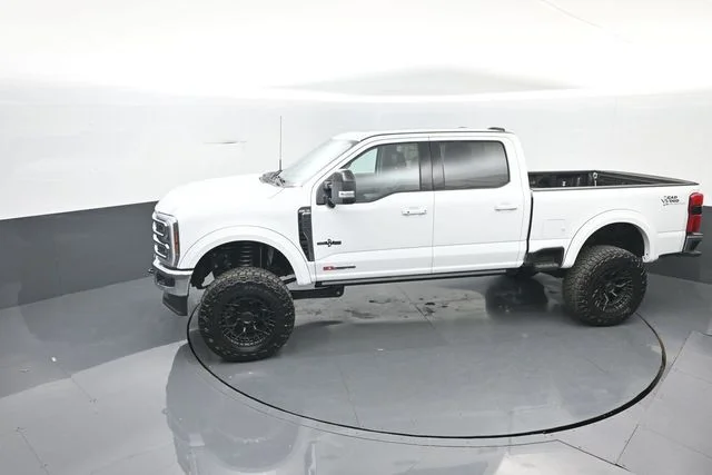 New 2026 Oxford White Ford F-250® Lariat® image 21