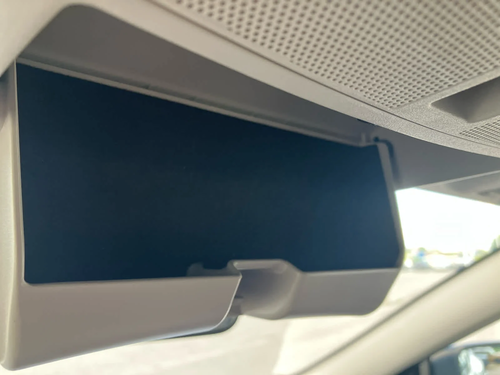 Used 2020 Magnetic Black Pearl Nissan SV image 22