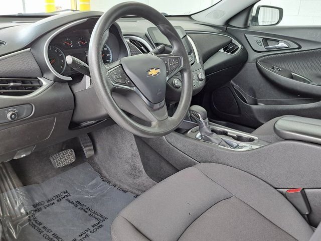 Used 2024 White Chevrolet LT image 8