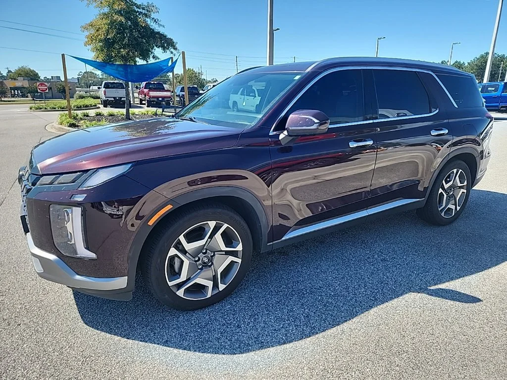 Used 2024 Burgundy Hyundai SEL image 2