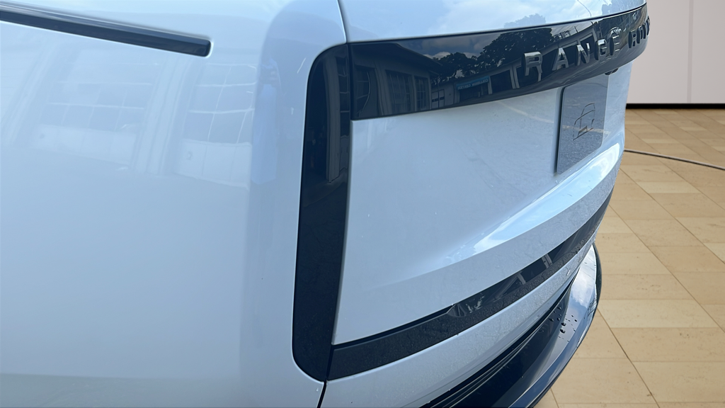 New 2027 White Land Rover SE image 12