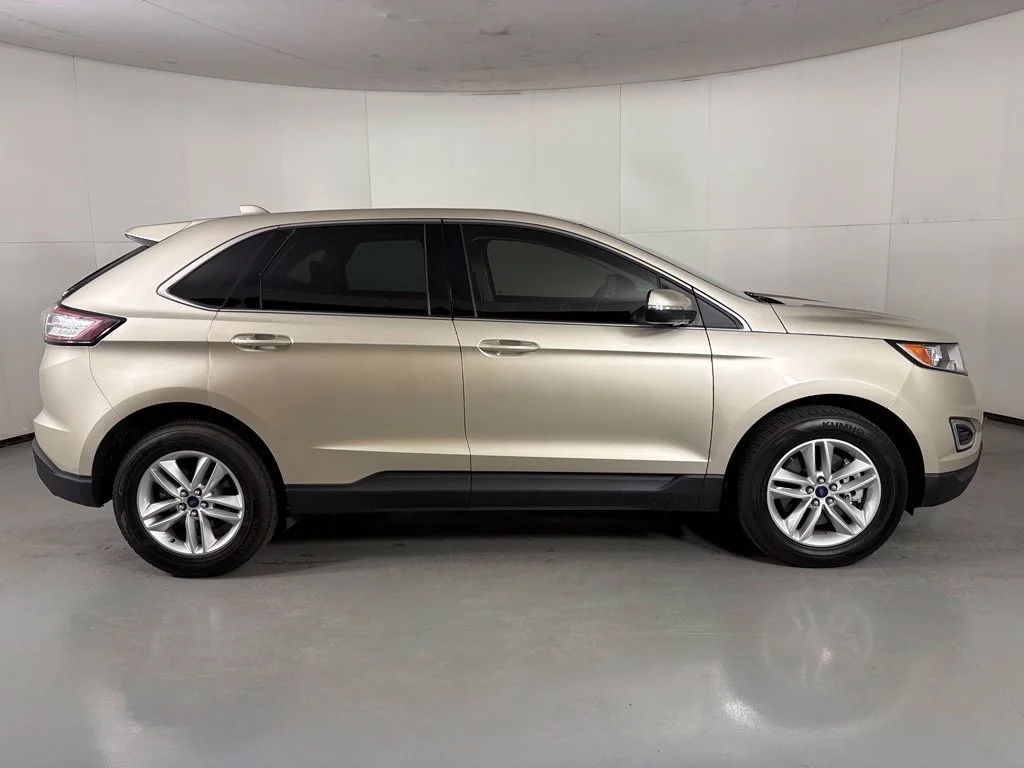 Used 2017 Gold Ford SEL image 9