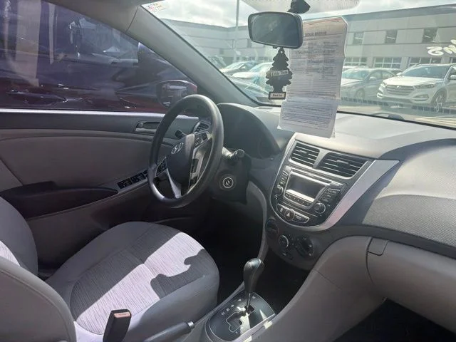 Used 2016 Boston Red Metallic Hyundai SE image 11