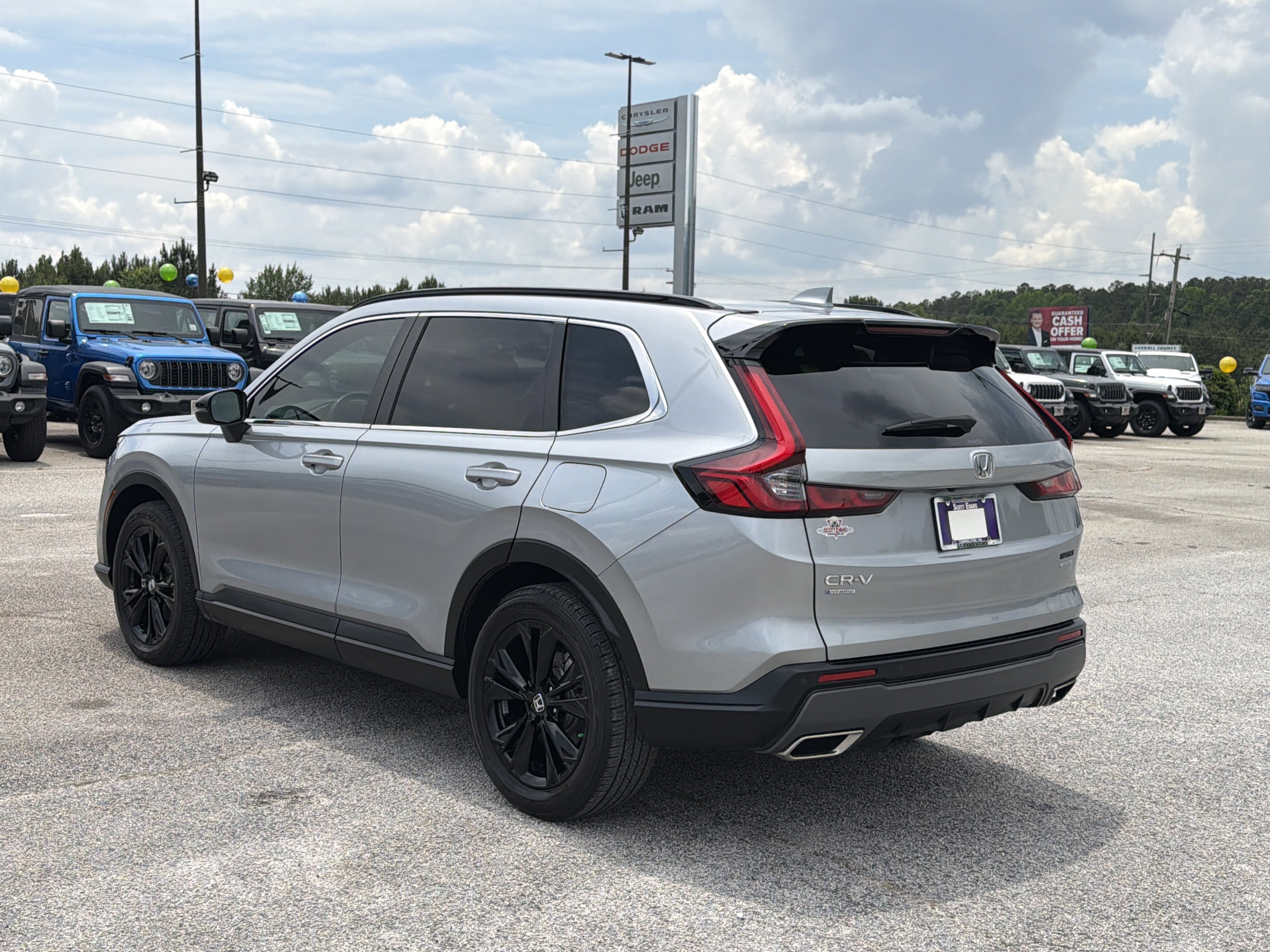 Used 2023 Lunar Silver Metallic Honda Sport Touring image 6