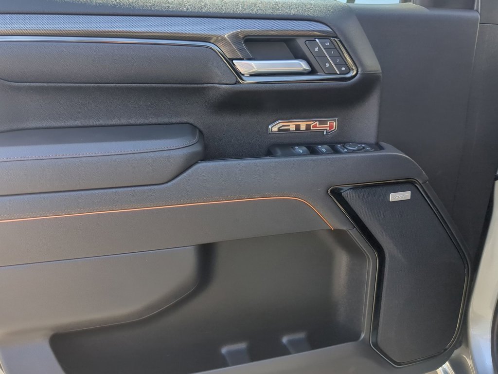 Used 2025 Sterling Metallic GMC AT4 image 11