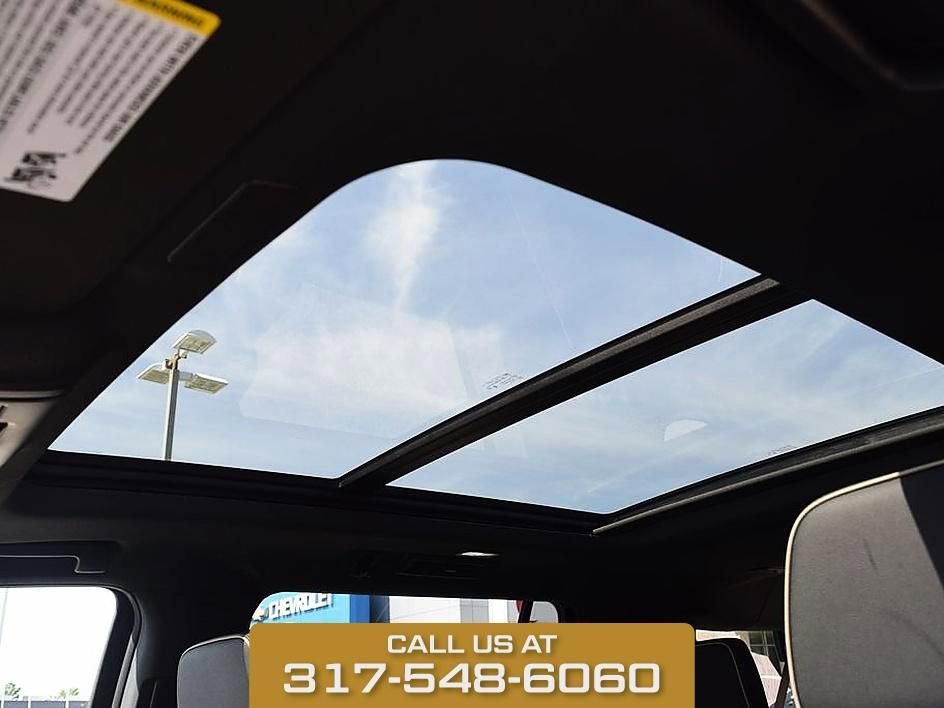 2026 Chevrolet Suburban Premier - Photo 27