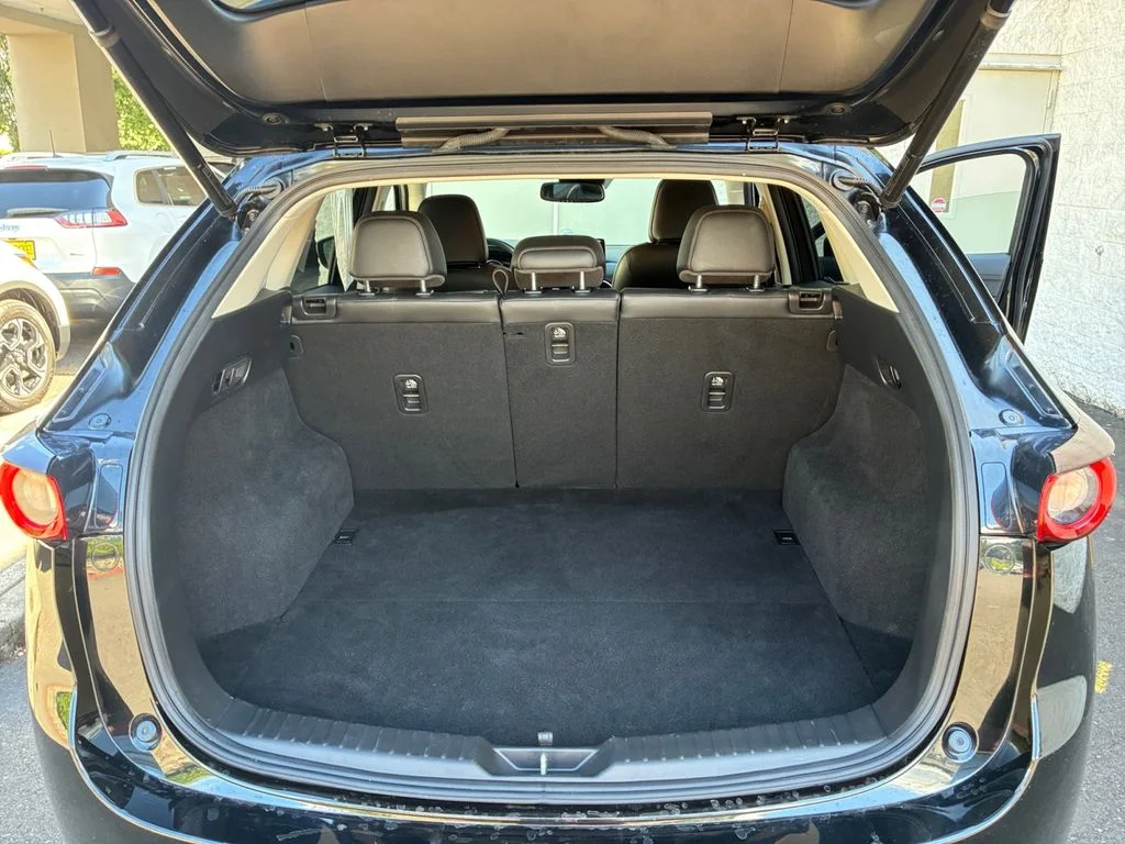 Used 2021 Black Mazda Touring image 22