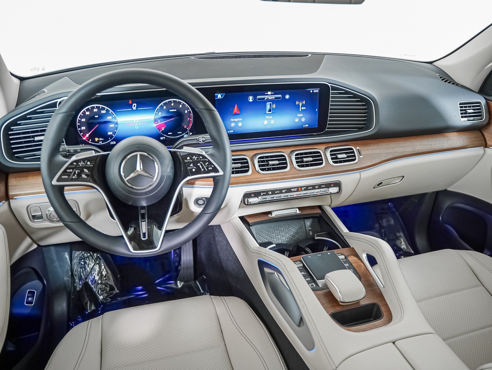 New 2026 Polar White Mercedes-Benz GLE 350 image 17