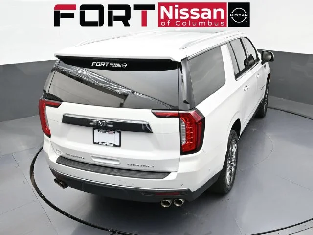 Used 2023 White GMC Denali Ultimate image 40