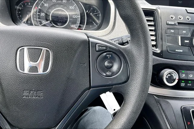 Used 2016 Modern Steel Metallic Honda SE image 11