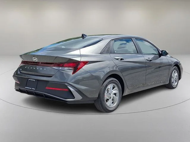 New 2026 Gray Hyundai SE image 7