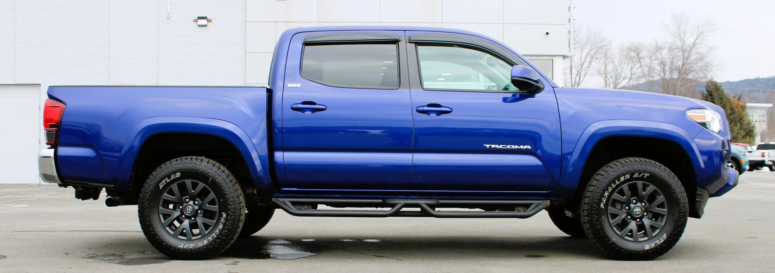 Used 2023 Blue Toyota  image 7