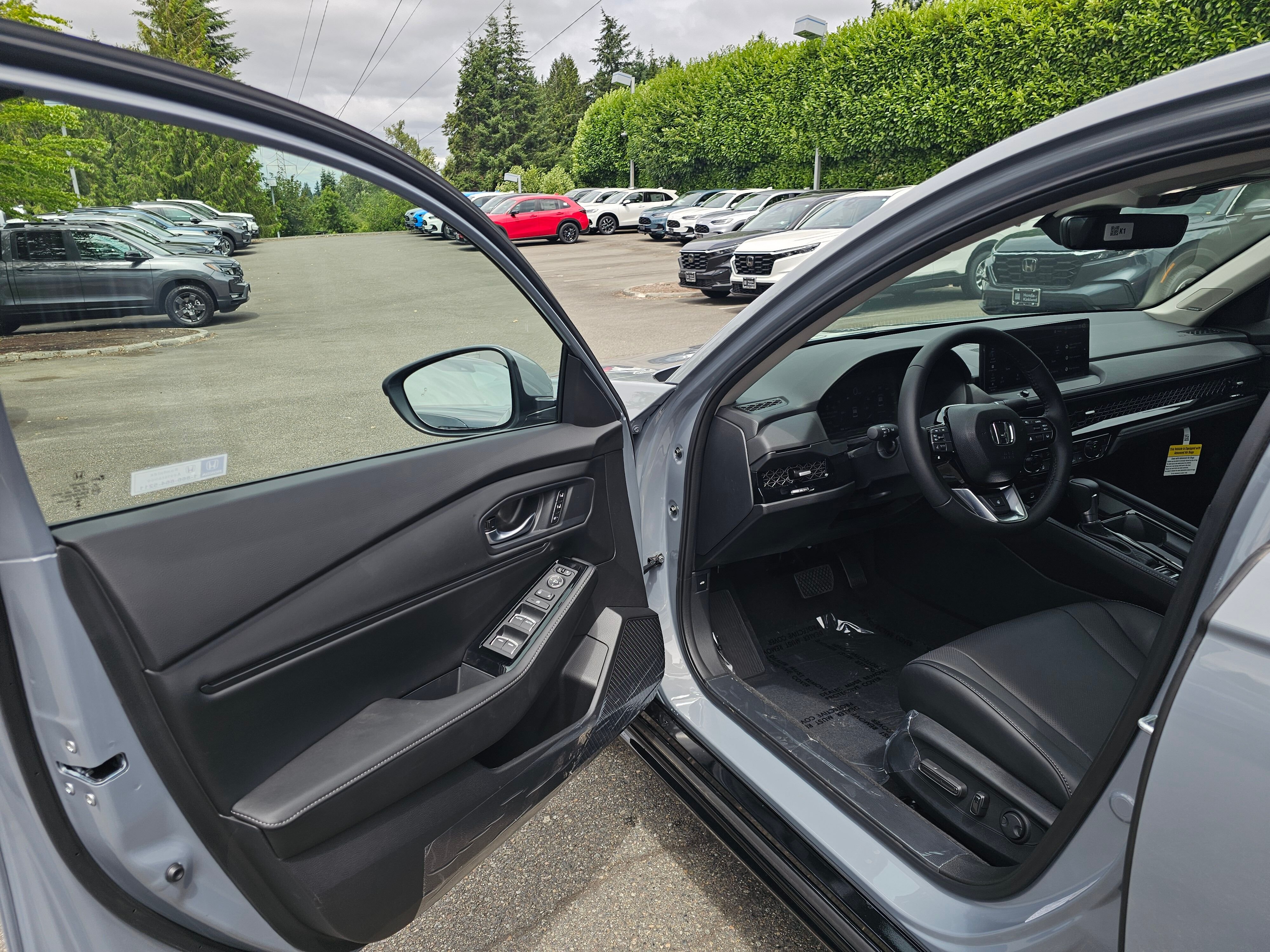 New 2026 Urban Gray Pearl Honda Touring image 24