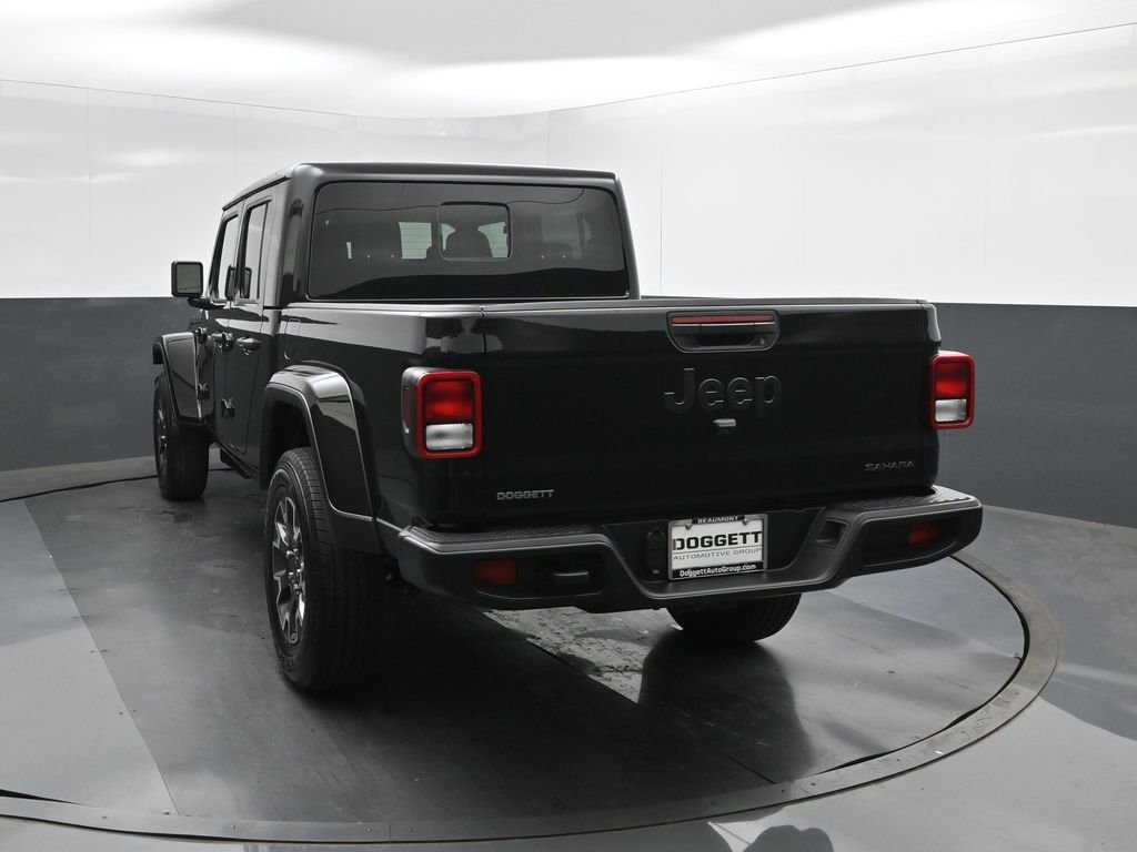 New 2026 Black Clearcoat Jeep Sahara image 5