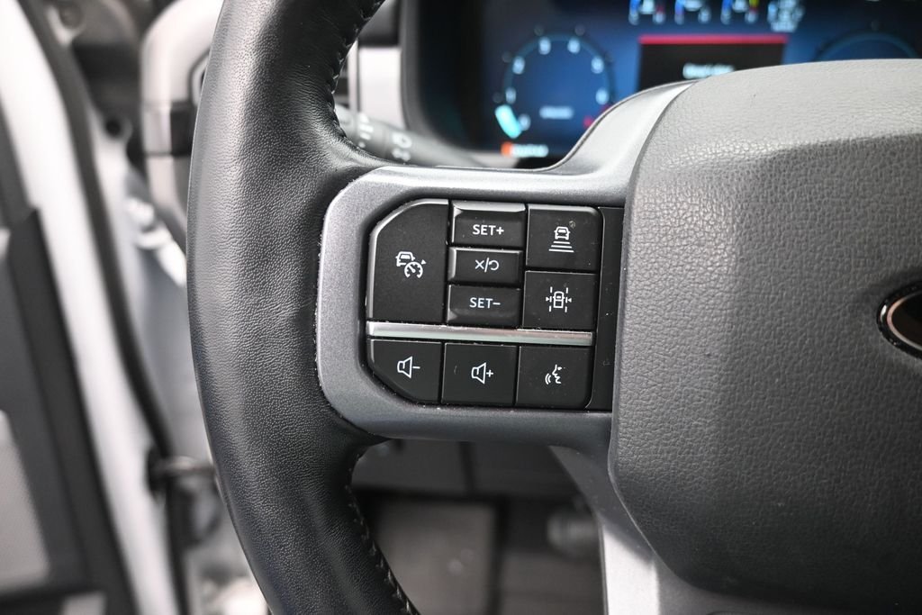 Used 2024 White Ford Lariat image 7