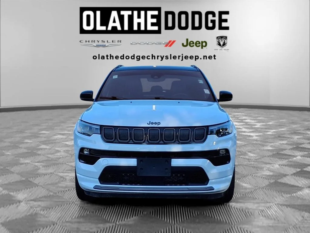 Used 2022 White Jeep High Altitude image 32