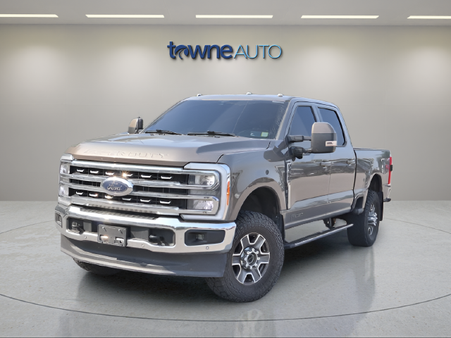 Used 2023 Gray Ford Lariat image 2
