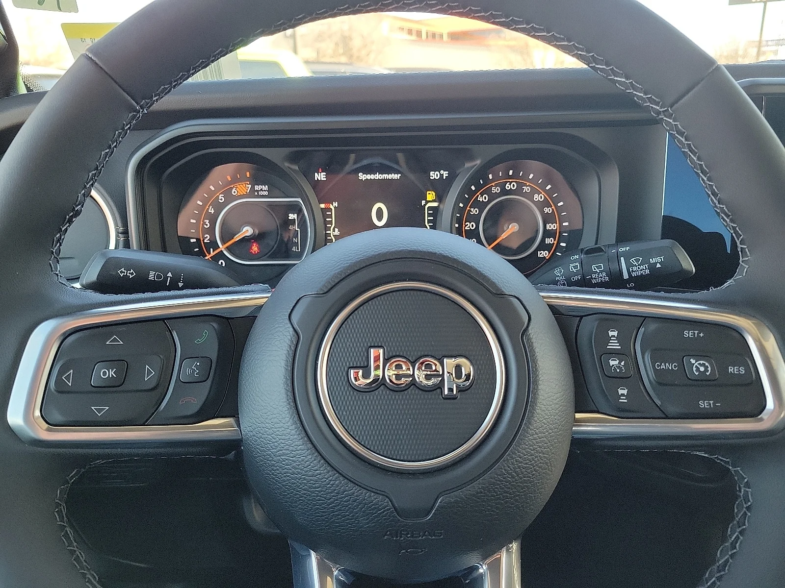 New 2026 PW7 Bright Whit Jeep 4-DOOR SAHARA image 17
