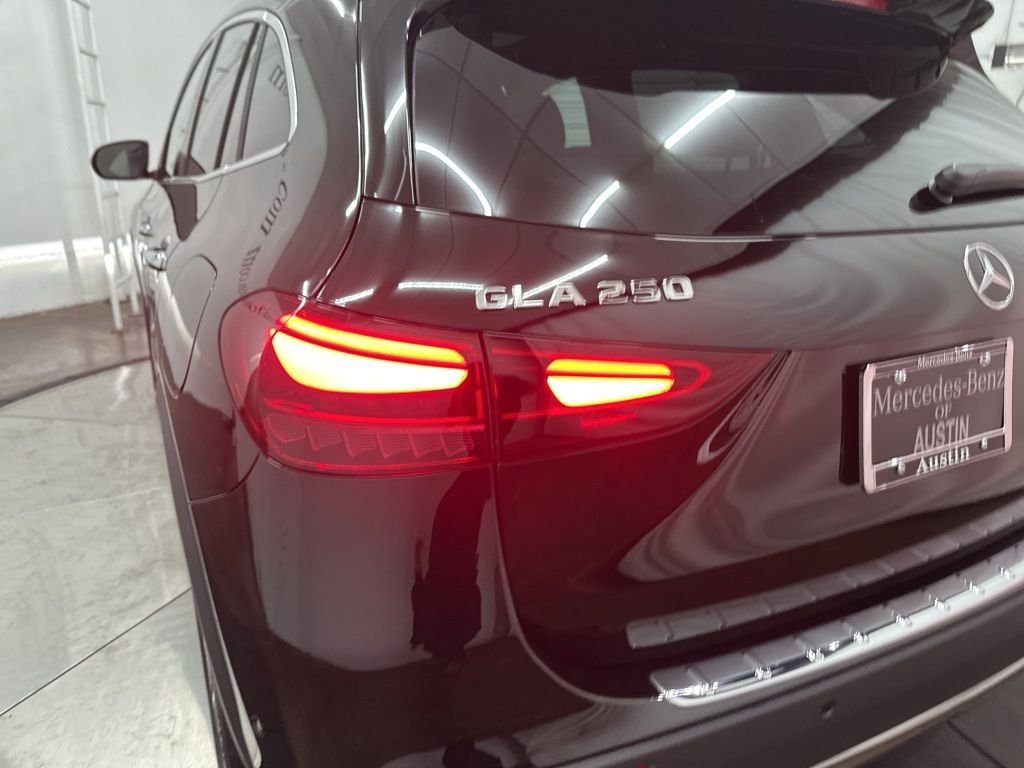 New 2026 Night Black Mercedes-Benz GLA 250 image 29