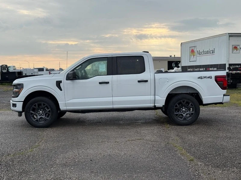 New 2026 Oxford White Ford STX 4WD SuperCrew 5.5
