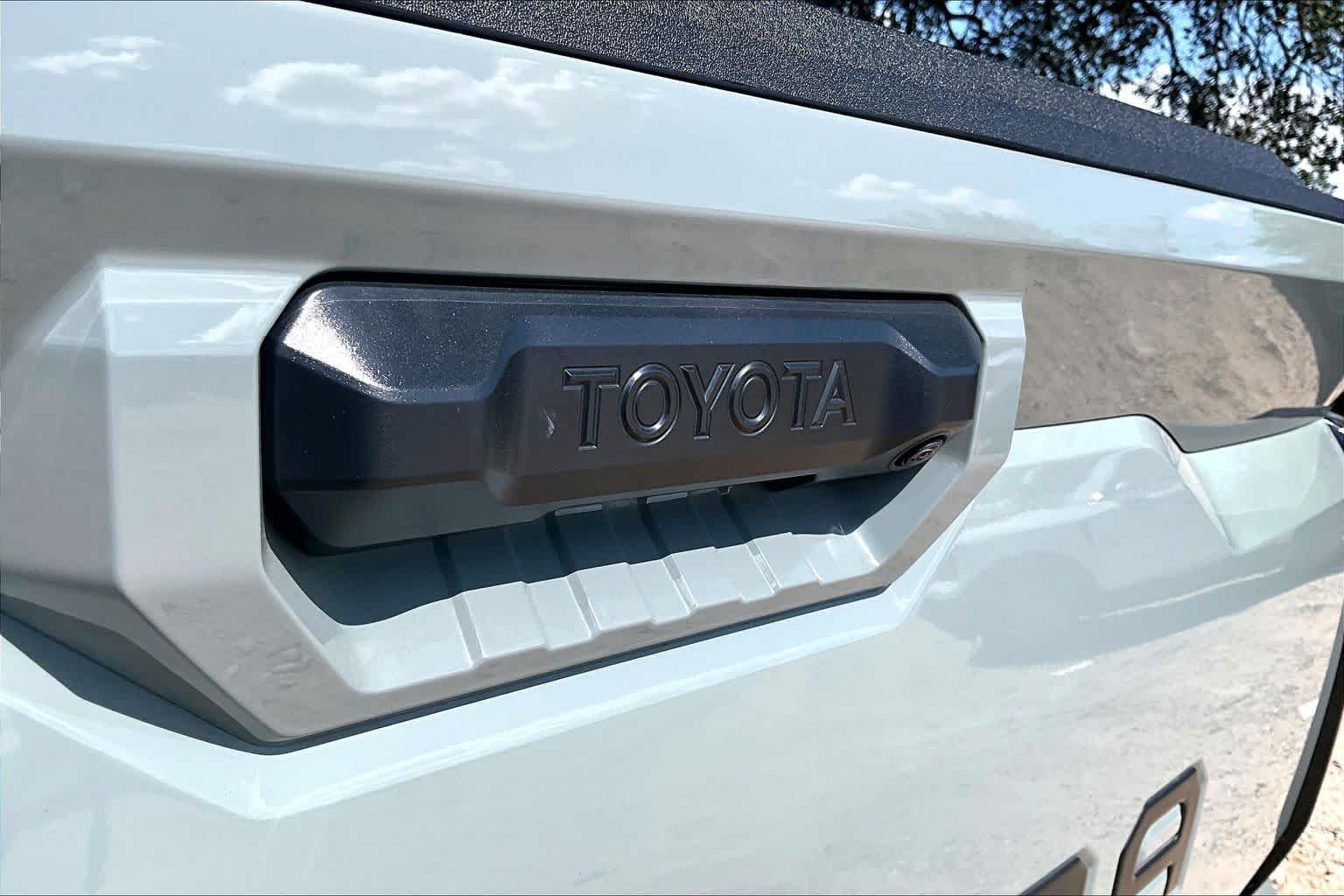 Certified Used 2025 Lunar Rock Toyota SR5 image 31