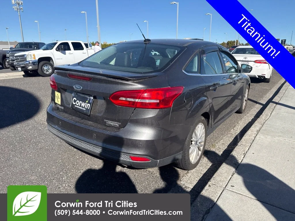 Used 2015 Gray Ford Titanium image 9