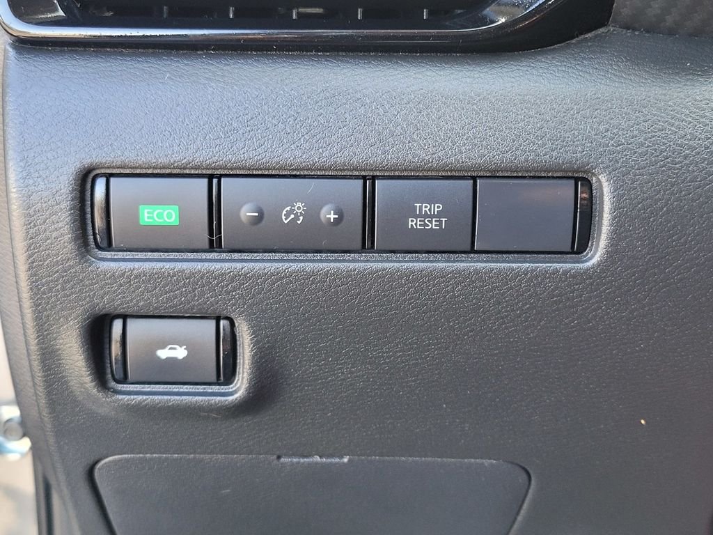 Used 2024 Gray Nissan SV image 26