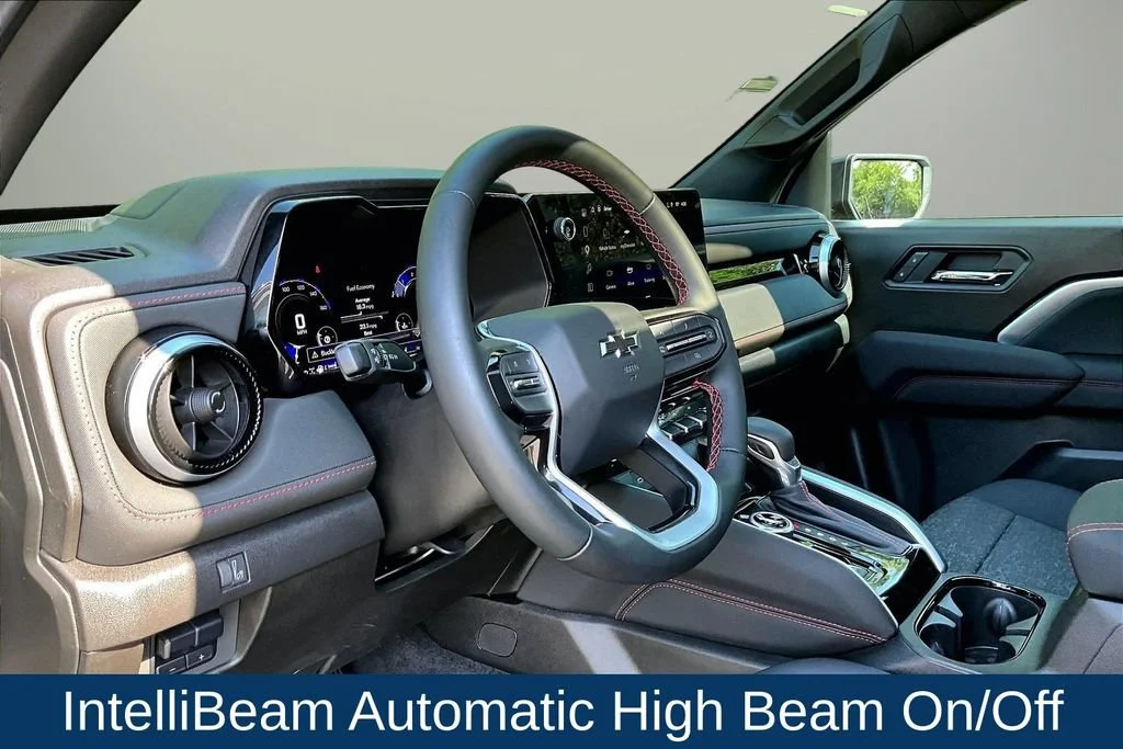 Used 2025 Black Chevrolet Z71 image 22