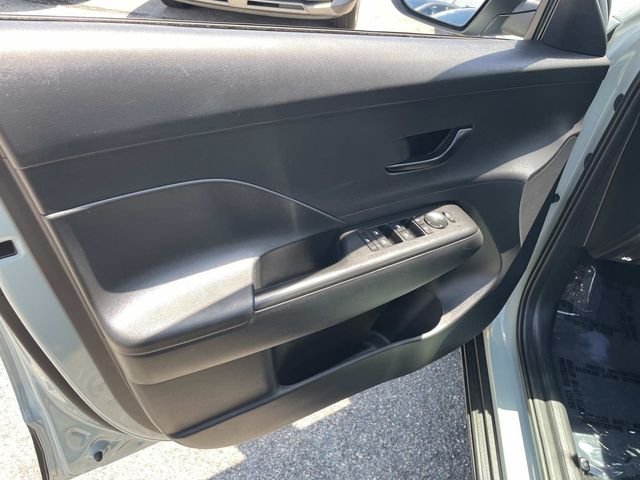 2024 Hyundai Kona SEL - Photo 16