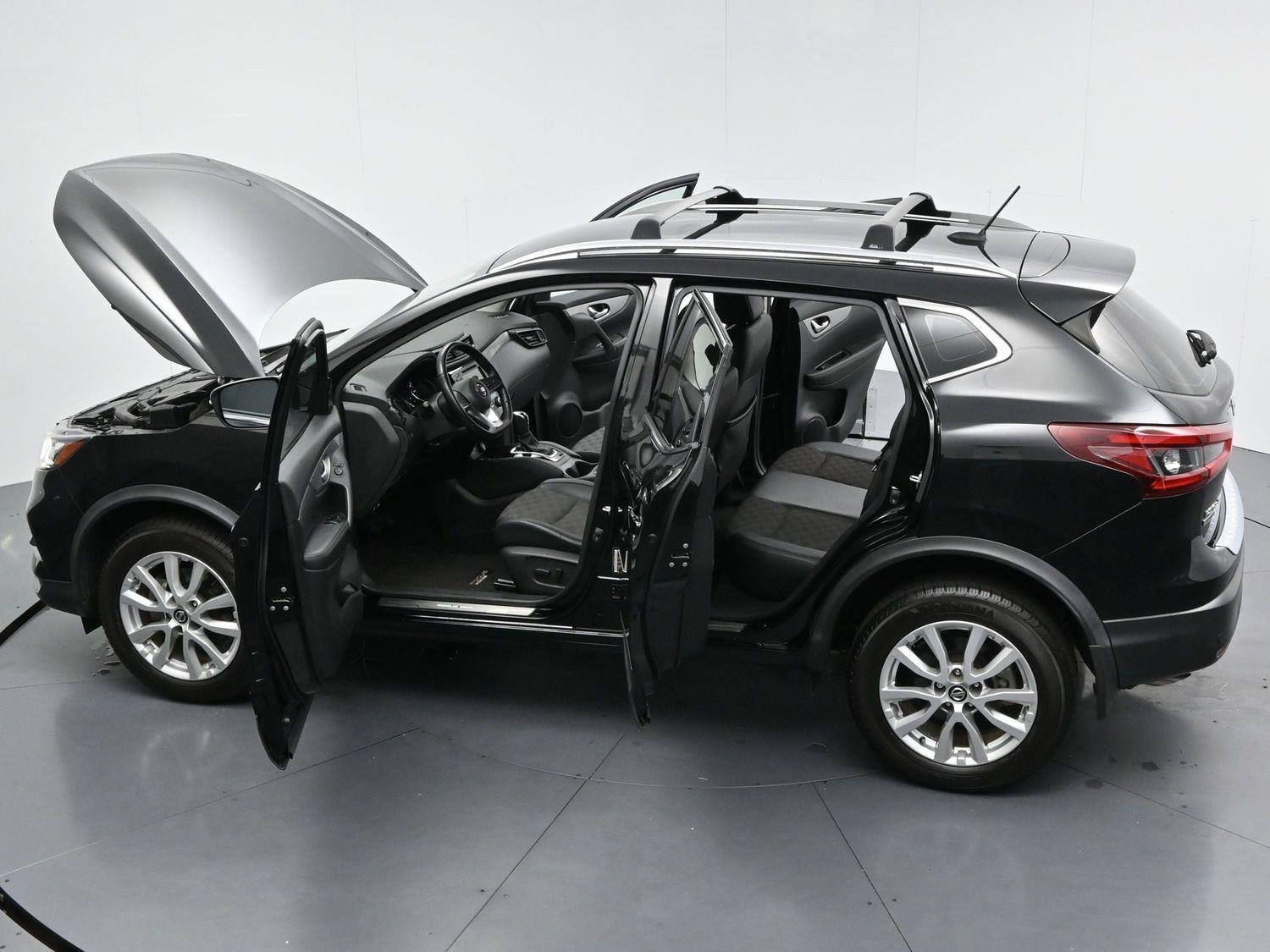 Used 2020 Magnetic Black Pearl Nissan SV image 41