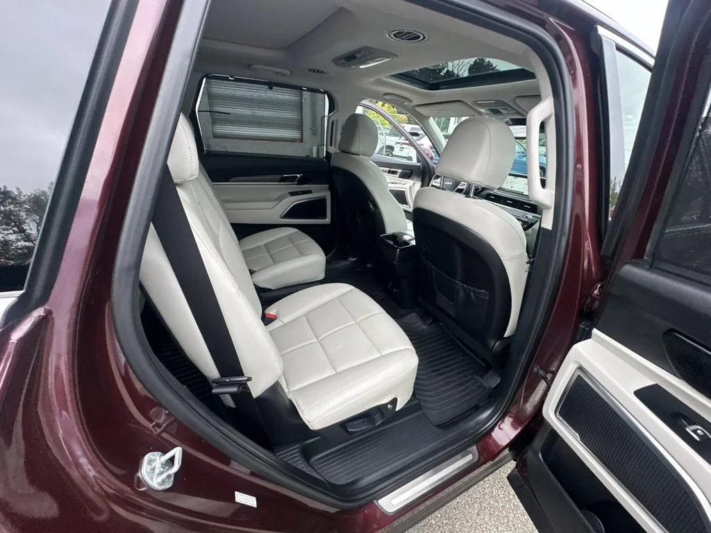 Used 2022 Purple Kia SX image 30