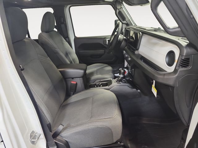 New 2026 Bright White Clearcoat Jeep Sport S image 15