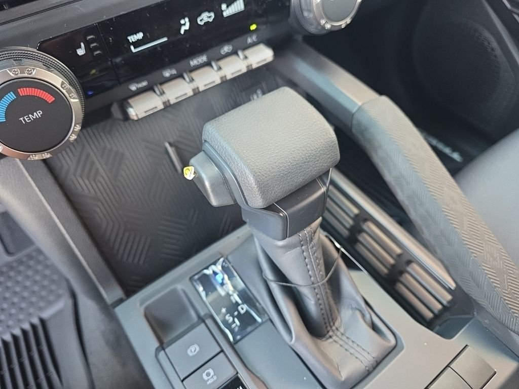New 2026 Ice Cap Toyota SR5 image 23