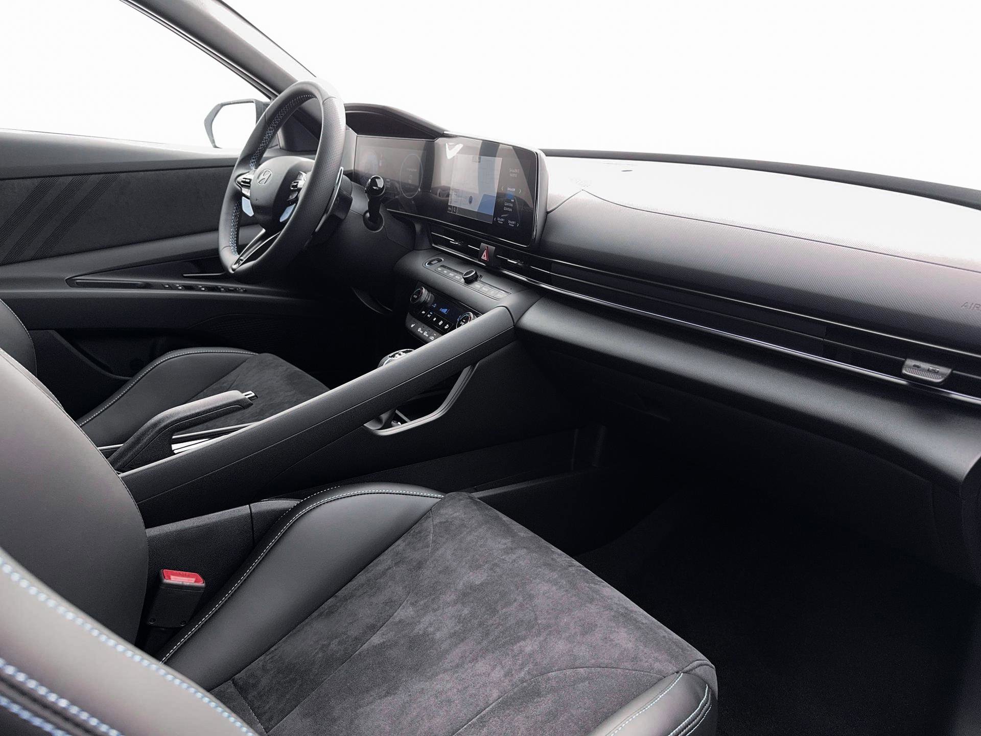 New 2026 Atlas White Hyundai Base image 15