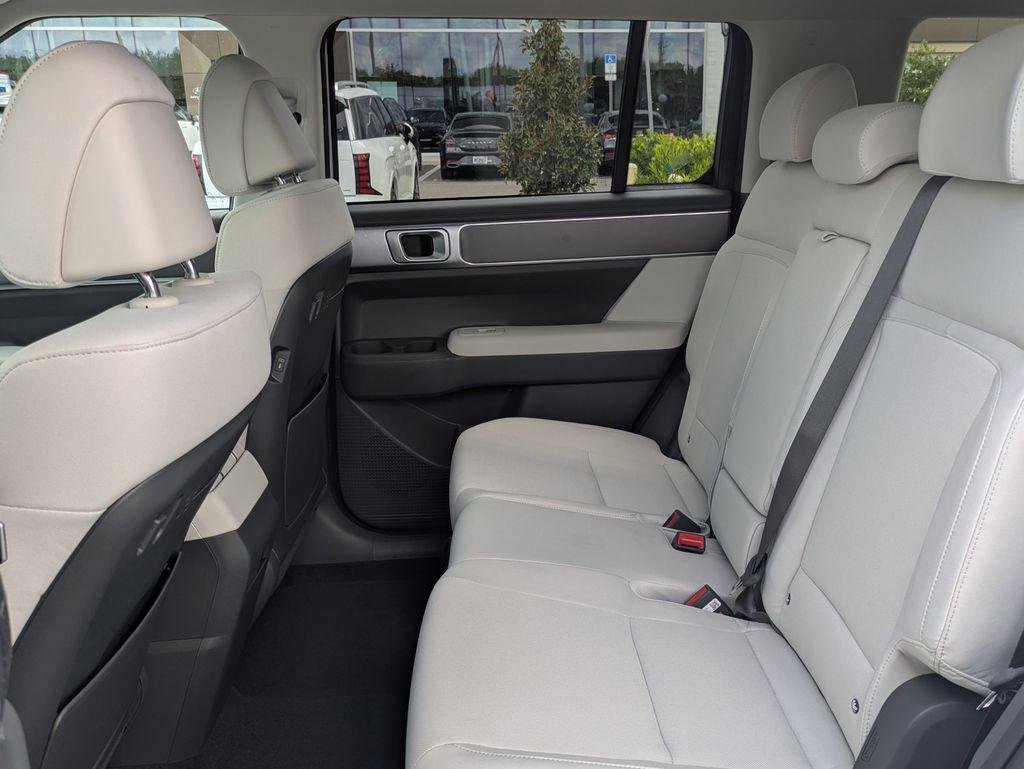 New 2026 White Hyundai SE FWD image 13