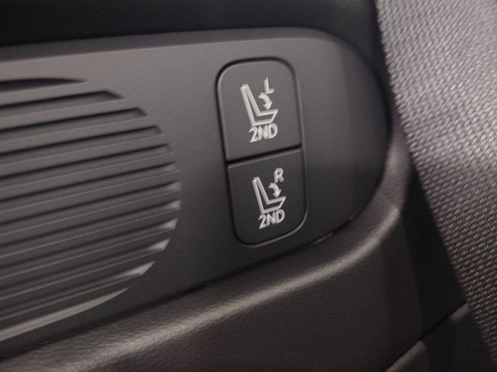 New 2026 White Pearl Hyundai XRT Pro image 21