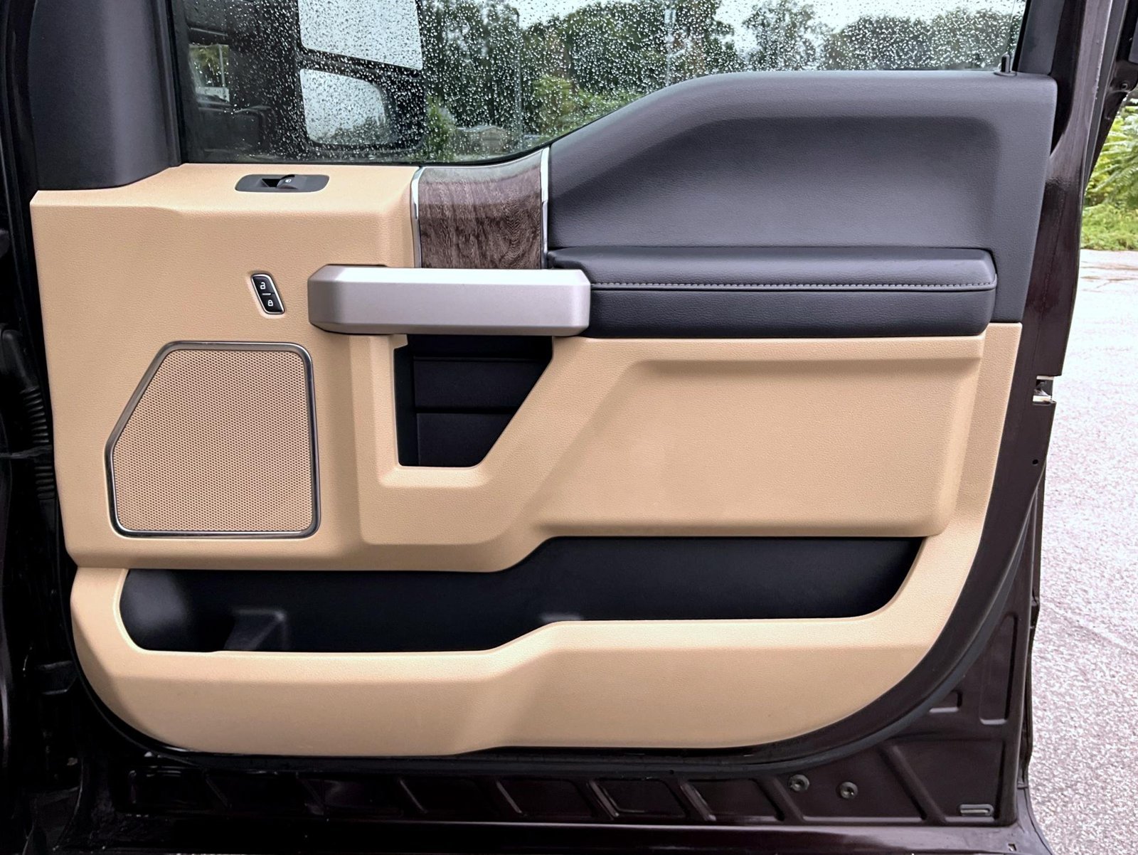 Used 2019 Red Ford Lariat image 20