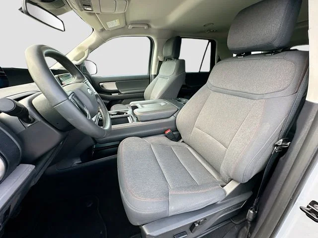 Used 2025 Silver Ford Active image 20
