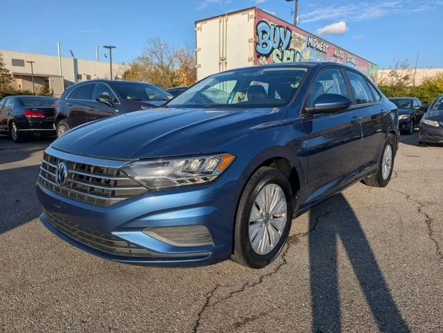 Used 2019 Blue Volkswagen 1.4T S image 3