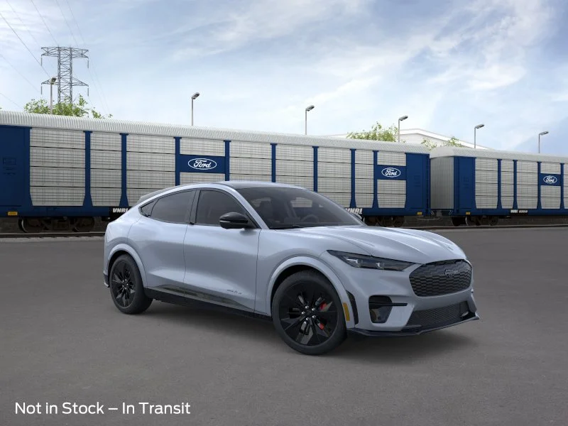 2026 Ford Mustang Mach-E GT - Photo 7