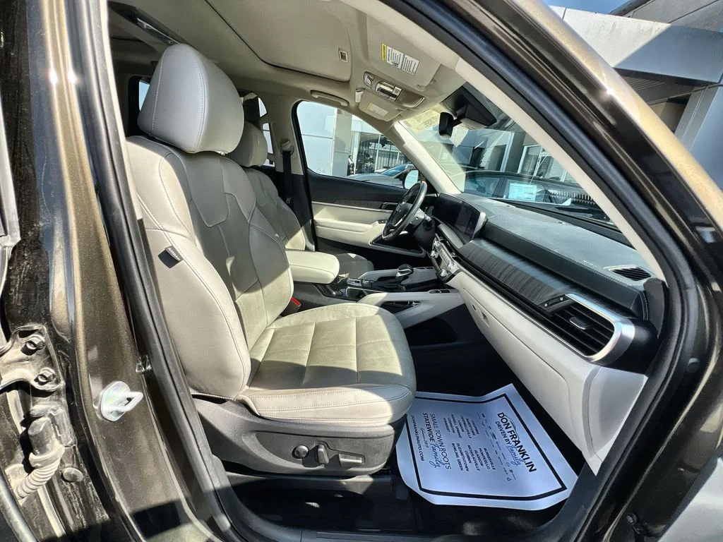 Used 2023 Green Kia SX image 26