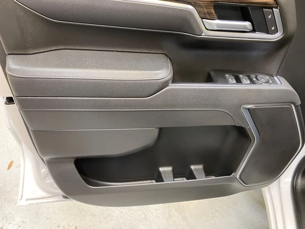 Used 2026 White Chevrolet RST image 22