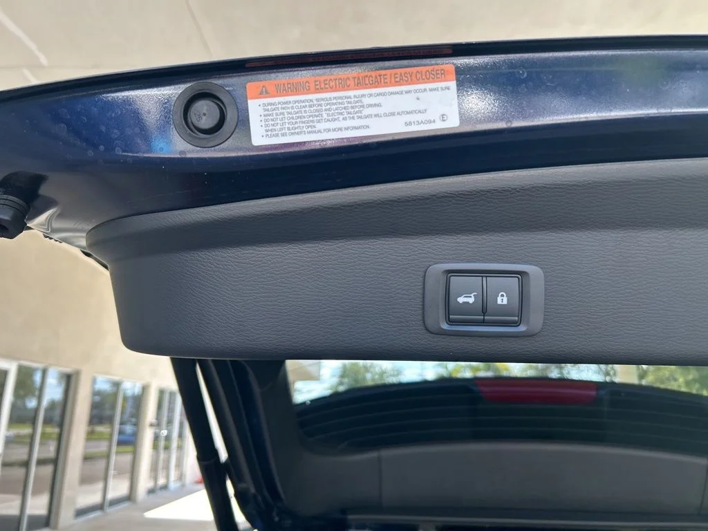 2025 Mitsubishi Outlander Plug-in Hybrid SEL - Photo 37