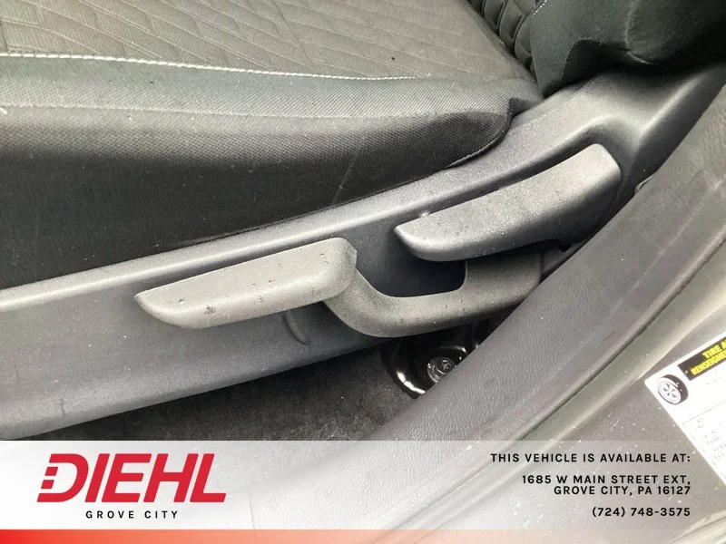 Used 2021 Gray Nissan S image 18