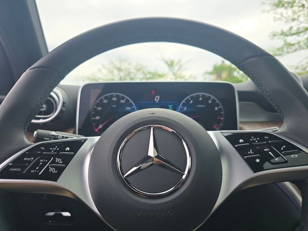 Certified Used 2026 MANUFAKTUR Patagonia Red Mercedes-Benz GLC 300 image 30
