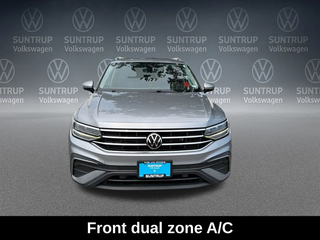Used 2023 Silver Volkswagen 2.0T SE image 10