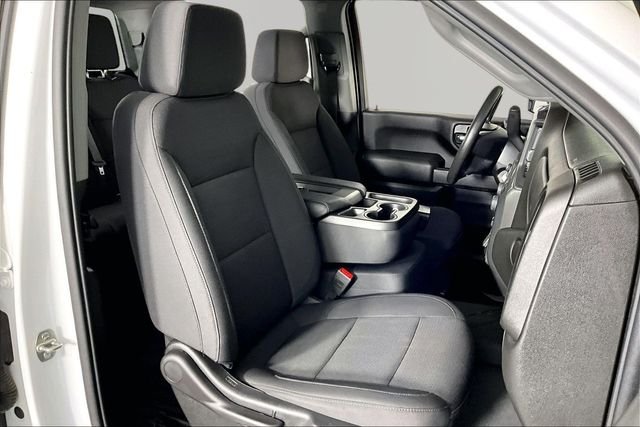 Used 2023 White Chevrolet Custom image 27