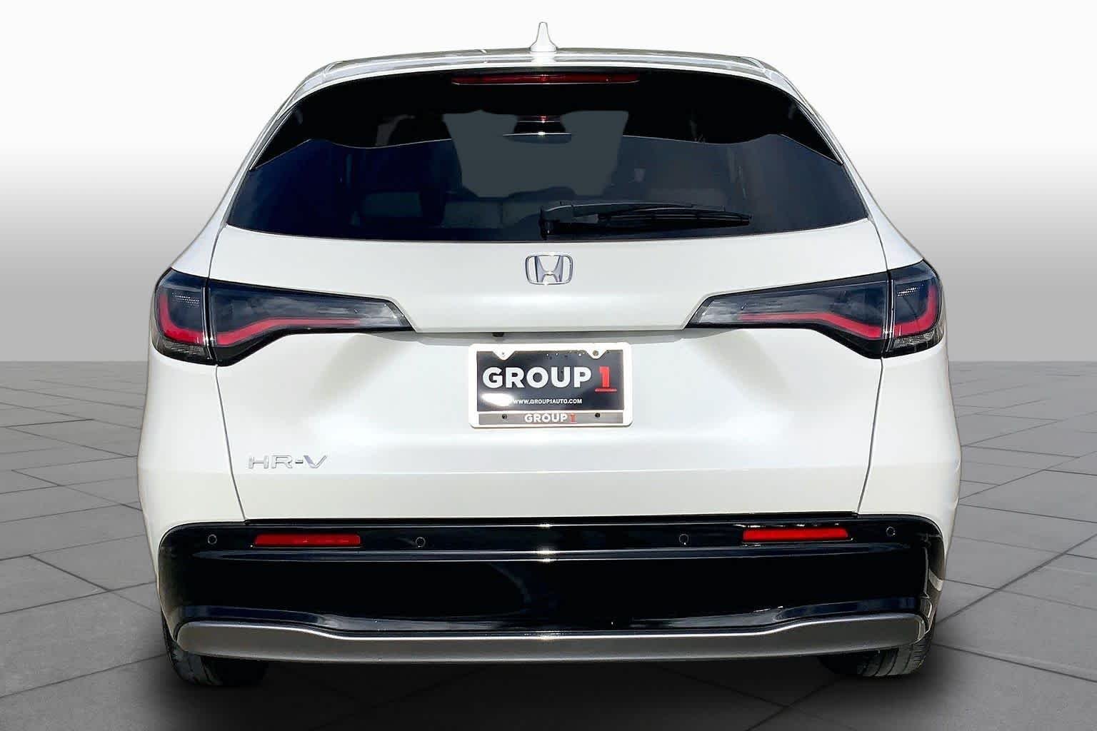 Used 2023 Platinum White Pearl Honda EX-L image 5